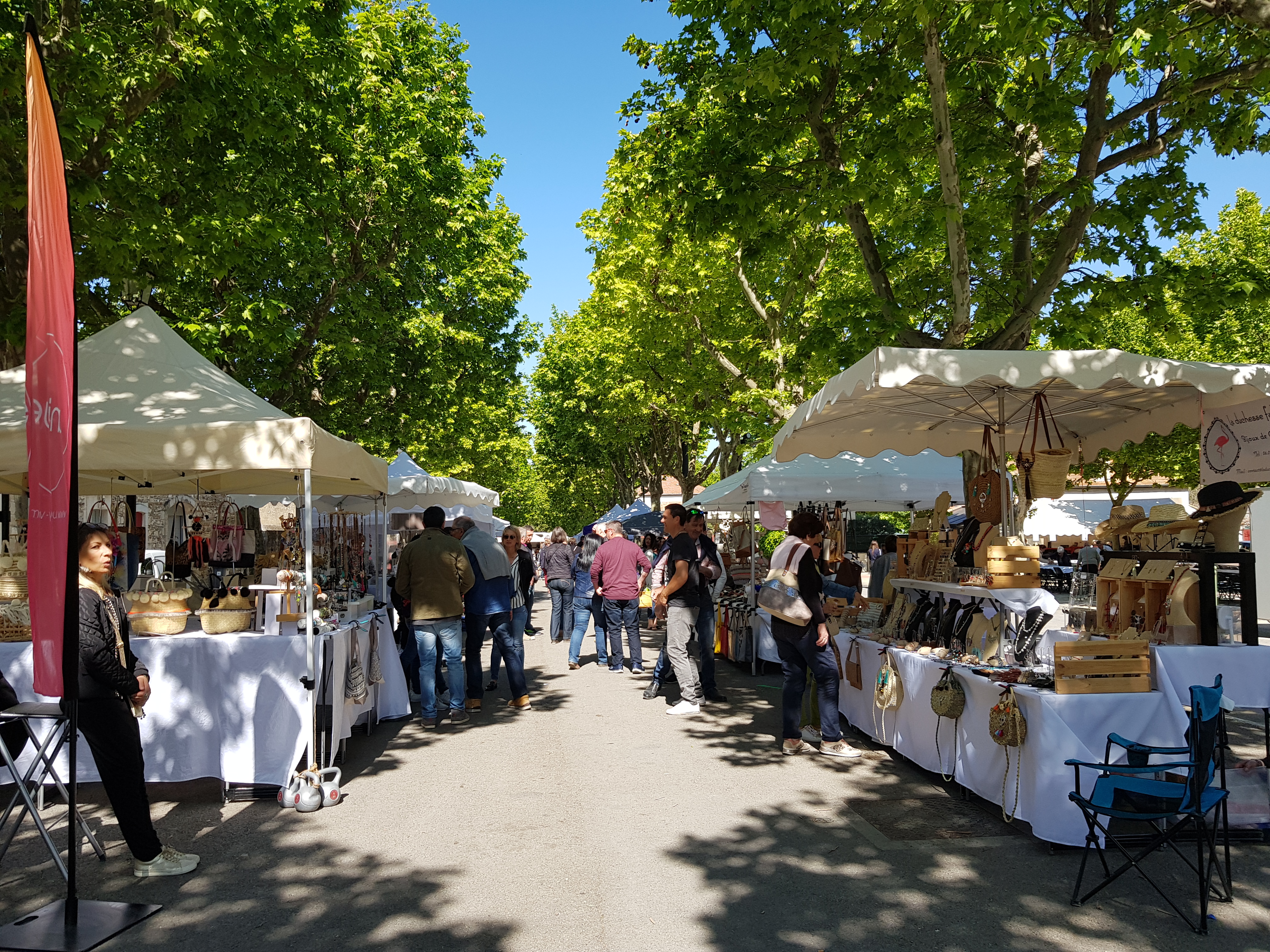 Marché du terroir artisanal - 1er mai à Vauvert