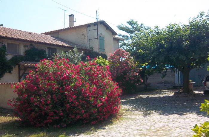 meublé les pierrades à Montcalm extérieur