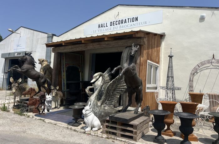 le village du brocanteur vauvert