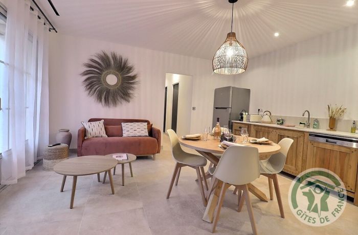 gîte la Hupperie Mas de la Huppe à Franquevaux Gard